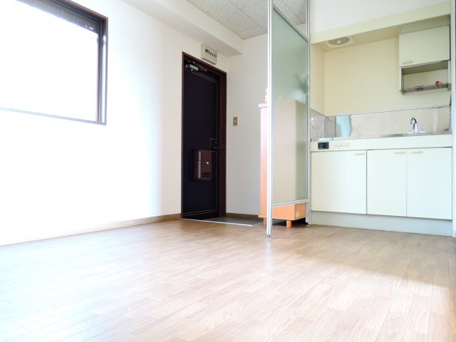 高槻市安満東の町の賃貸マンションの洋室