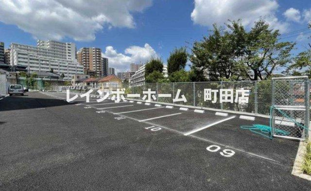 ＪＭＦＲｅｓｉｄｅｎｃｅ町田※初期費用分割あと払いサービス利用可能物件の駐車場
