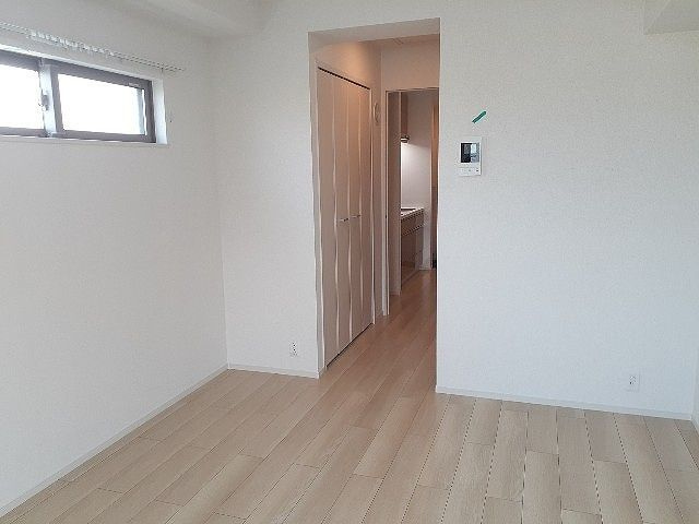 ＣＲＡＮＥ（クレイン）の内装
