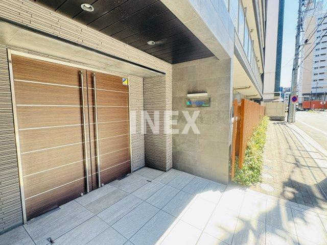 横浜市鶴見区鶴見中央３丁目の賃貸マンションのエントランス