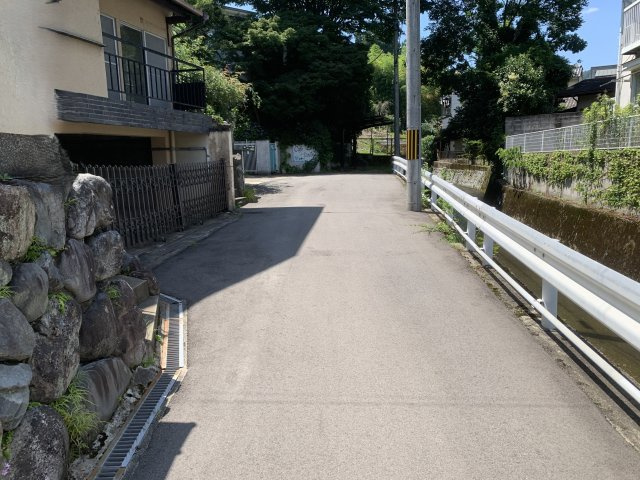 京都市北区大宮一ノ井町　中古一戸建の前面道路含む現地写真