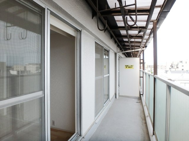 コボリクラスタ西宮北口のバルコニー