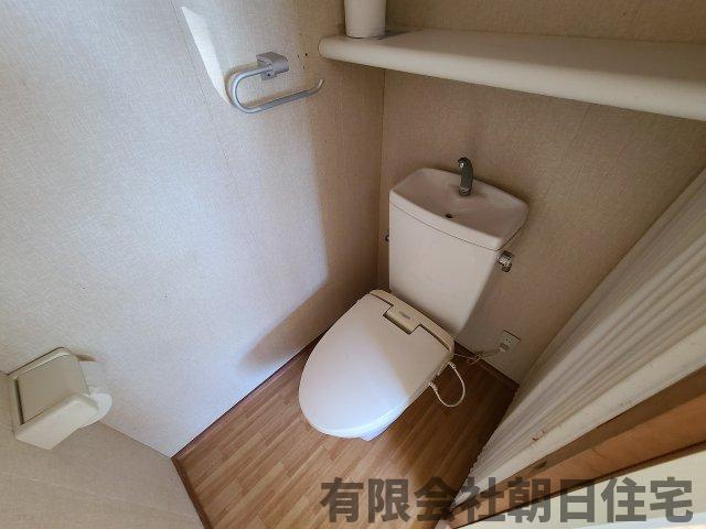 【トイレ】 | 雑賀町 中古戸建４LDK 1,080万円 | 落ち着いたトイレです