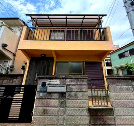 田中町4丁目の外観|住まいに上質な顔を演出する門扉