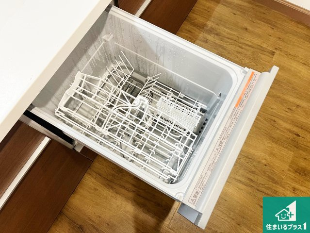 神戸市垂水区西舞子　中古一戸建ての設備|浄水器を内蔵！炊飯時、お茶を作る時に安心してお水を使えます！お湯と冷水、浄水と原水、シャワーの切替えもワンタッチです！