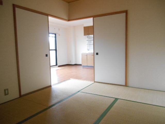 ルミエール西緑丘の子供部屋