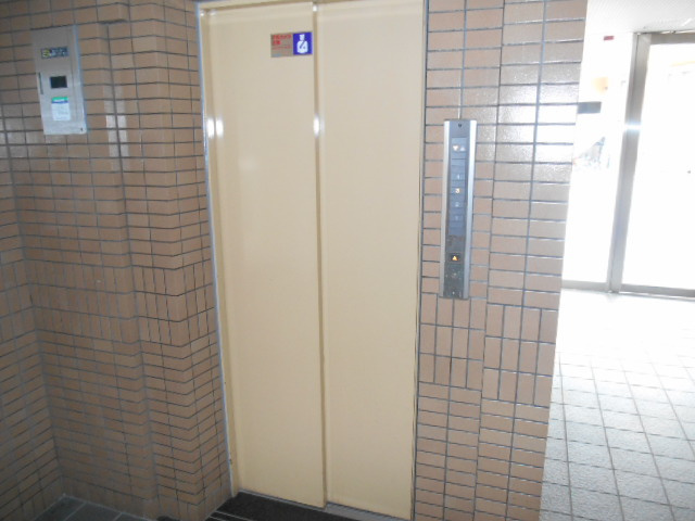 ルミエール西緑丘の外観