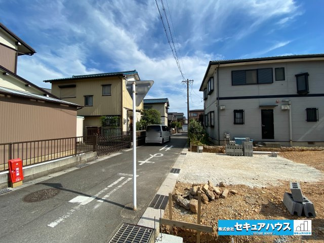 【同施工物件ご案内可能】東海市荒尾町泉　全1棟の前面道路含む現地写真|事前予約にて現地ご見学いただけます！お気軽にお問い合わせください♪
■株式会社　セキュアハウス■
住宅ローンに強く、知識、経験豊富なスタッフ在籍
お客様に寄り添い、ご成約後もサポート致します。
