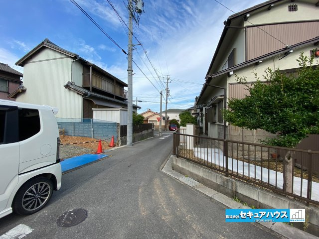 【同施工物件ご案内可能】東海市荒尾町泉　全1棟の前面道路含む現地写真|事前予約にて現地ご見学いただけます！お気軽にお問い合わせください♪
■株式会社　セキュアハウス■
住宅ローンに強く、知識、経験豊富なスタッフ在籍
お客様に寄り添い、ご成約後もサポート致します。