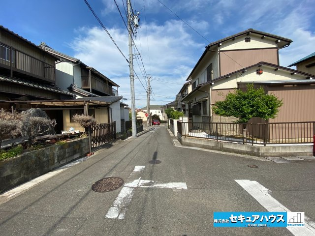 【同施工物件ご案内可能】東海市荒尾町泉　全1棟の前面道路含む現地写真|事前予約にて現地ご見学いただけます！お気軽にお問い合わせください♪
■株式会社　セキュアハウス■
住宅ローンに強く、知識、経験豊富なスタッフ在籍
お客様に寄り添い、ご成約後もサポート致します