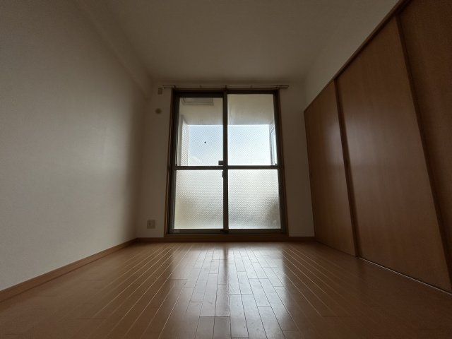 クオリティーナカハシの洋室