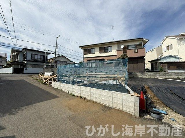 茅ケ崎市香川２丁目　新築戸建　全４棟の外観|7月11日撮影　建築中　現地外観