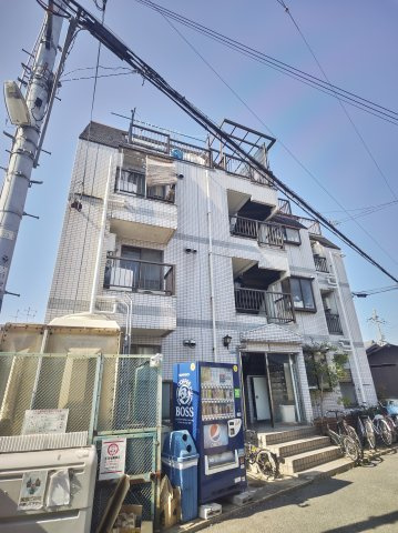 下木田マンションの外観