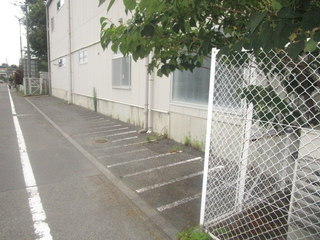 綾瀬市大上４丁目の店舗一部