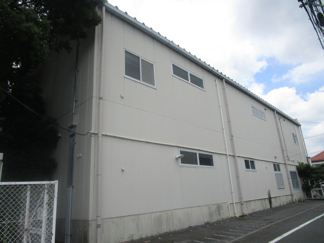 綾瀬市大上４丁目の店舗一部