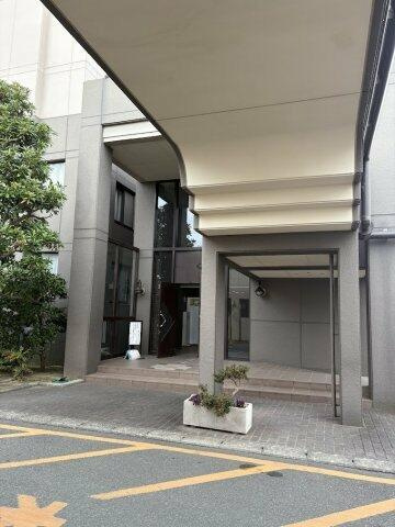 豊橋市牟呂町字松崎の中古マンションのエントランス| 詳細はお気軽にお問合せください！
レスト不動産　TEL0532‐55‐1555
