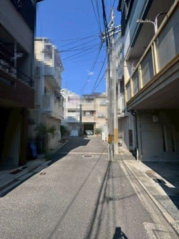 巣本町　中古一戸建ての前面道路含む現地写真|■物件内覧・資金計画相談・住宅ローン相談、リフォーム相談、お問合せ受付中■
※当日・翌日のご内覧、ご相談はお電話でのお問合せがスムーズです！