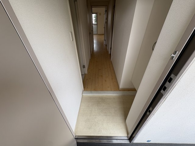 サンヴィラ24の玄関