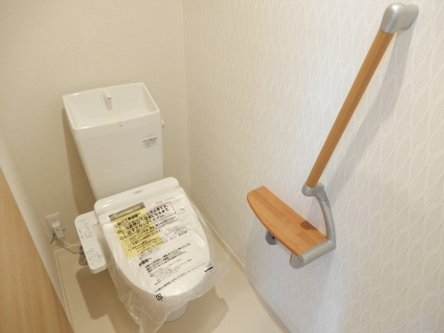 ヴィラソレーユ古曽部町のトイレ