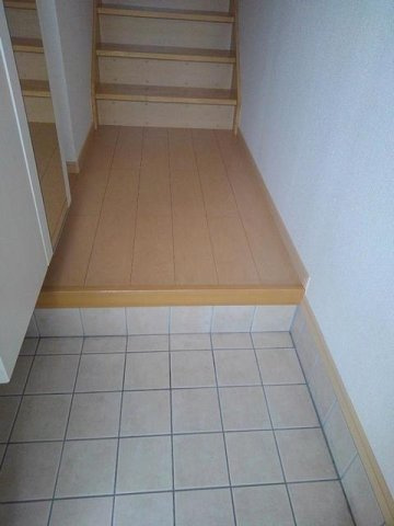 グランヒルＡの玄関
