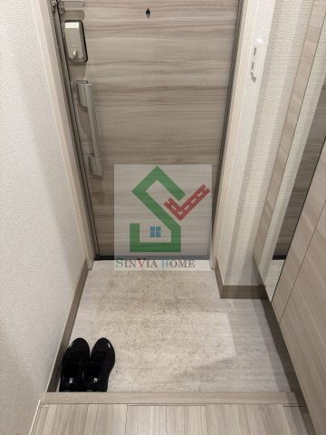 ディーセレーノ下藤沢の玄関