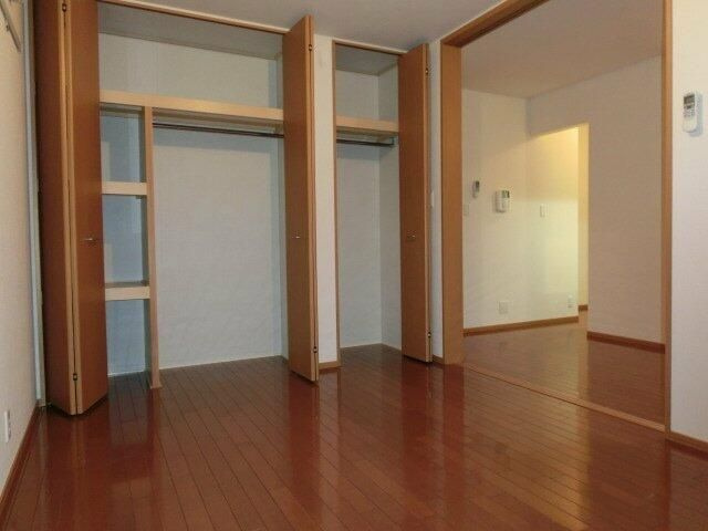 【寝室】 | フローラ中野