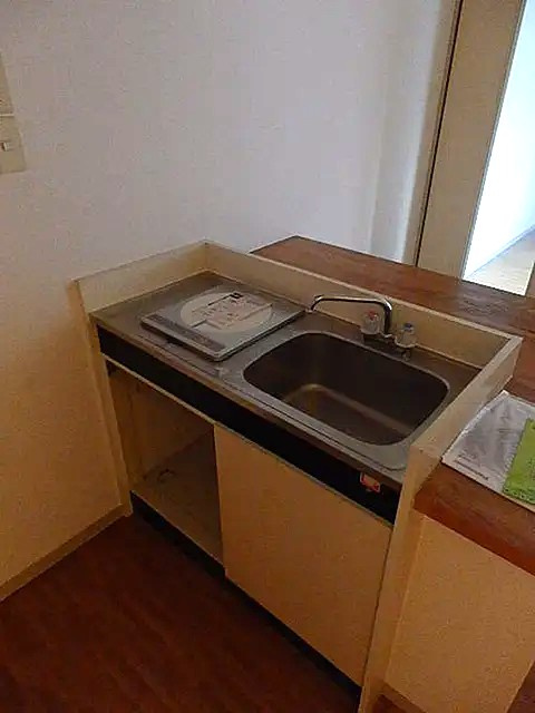 コンセール関山のキッチン|コンパクトなキッチンで掃除もラクラク