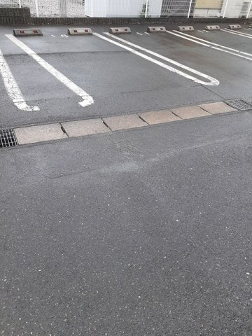 【駐車場】 | グランブルーＢ