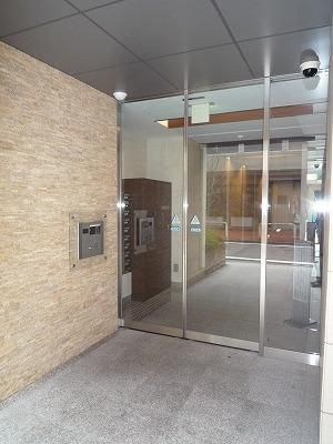 イニシアイオ大名　舞鶴小学校区のエントランス|イニシアイオ大名