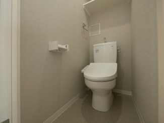 【トイレ】 | ウェルホームズ住吉大社 | 落ち着いた色調のトイレです