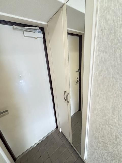 プラージュ花みずきの玄関