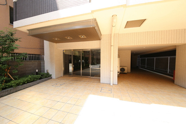 プレシス東神田のエントランス|清潔なエントランスです