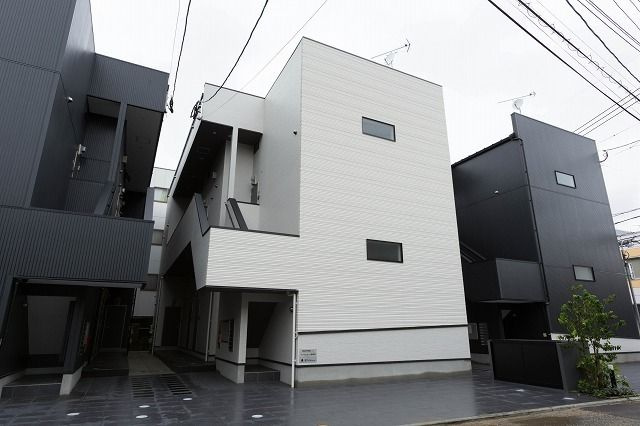 プレシャス ソルーナ 博多駅南
