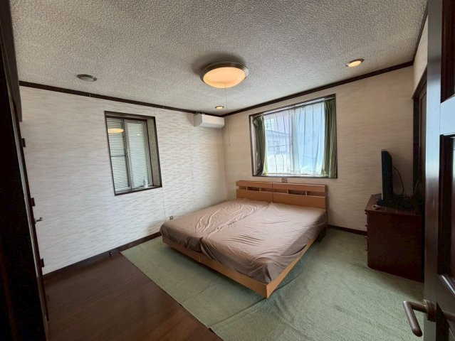 伊那市上新田　中古住宅