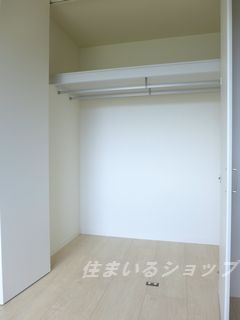 メゾン・ド・プルメリアⅣの寝室|クローゼットあり