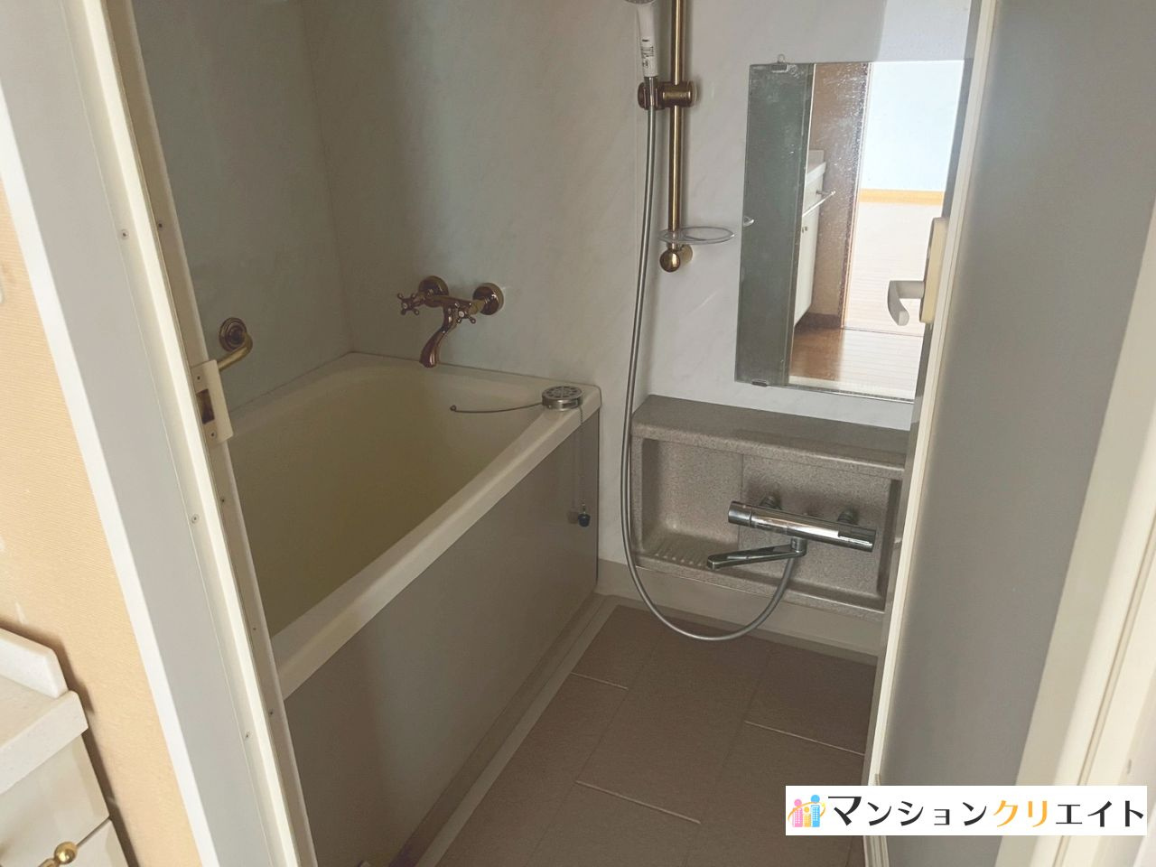 アパガーデンコート板垣の浴室|システムバス