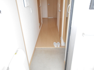 【玄関】 | ラ・フォンテ | 別のお部屋の写真です