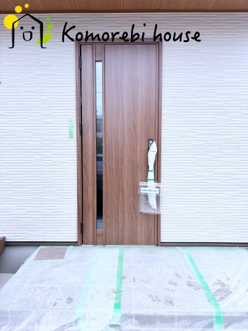 上尾市上　新築一戸建て　Felidia Garden 02の玄関|9/1撮影