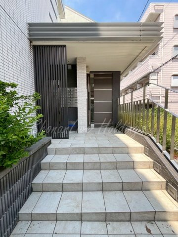 横浜市港北区錦が丘の賃貸マンションのエントランス|安心のオートロック♪