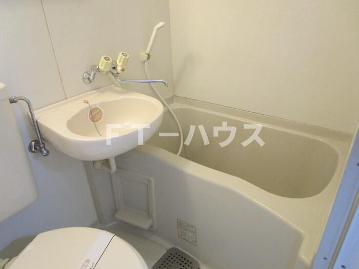 サザンクロスハイムの浴室|3点ユニットバス