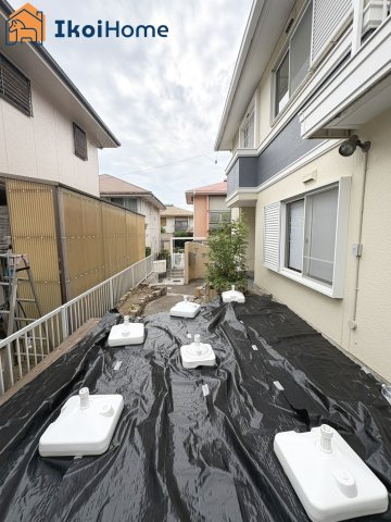 神戸市西区伊川谷町潤和　中古戸建のエントランス|●年中無休：当日予約可●お庭スペースもござますので、ガーデニング等もお楽しみいただけます♪