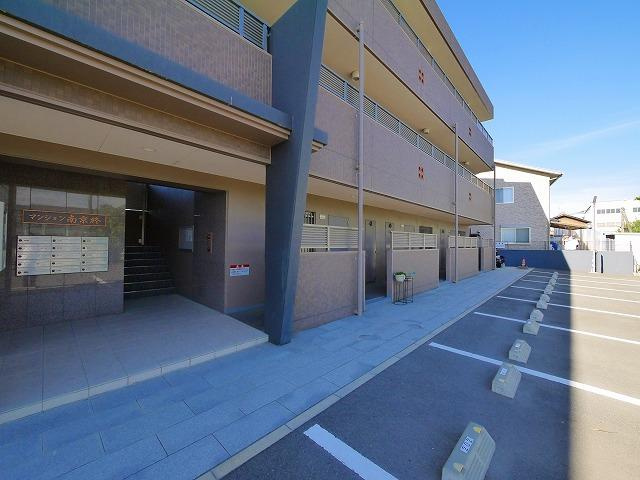 マンション南京終のエントランス|清潔なエントランスです