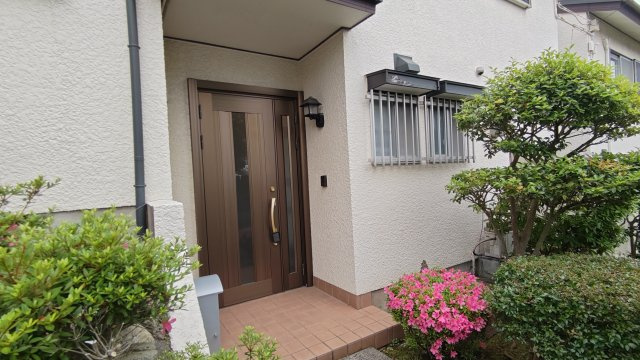 パストラル塩屋ビレッジ　の玄関
