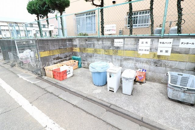 ☆敷地内ごみ捨て場☆
