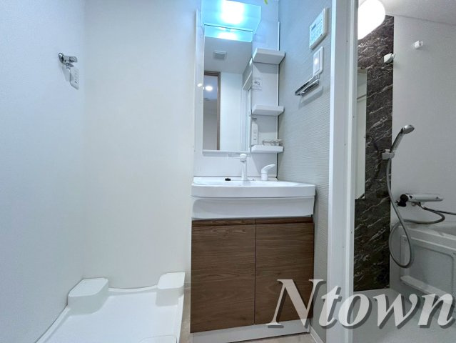 【独立洗面台】 | S-RESIDENCE名古屋菊井aline(アライン) | 独立洗面台、朝の身支度には欠かせません