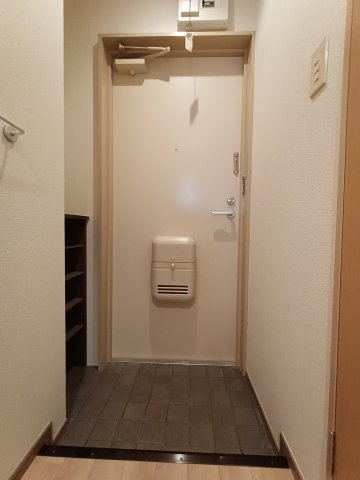 エトワール栄の玄関