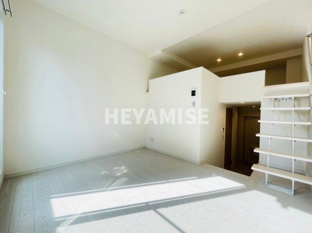 modern palazzo 住吉EMA１の居間・リビング