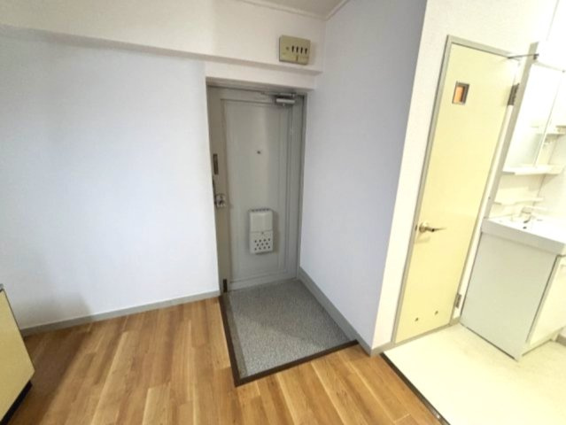 六甲スカイハイツの玄関