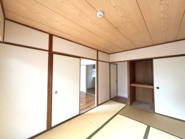 六甲スカイハイツの和室