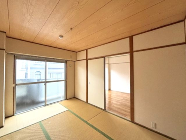 六甲スカイハイツの居間・リビング